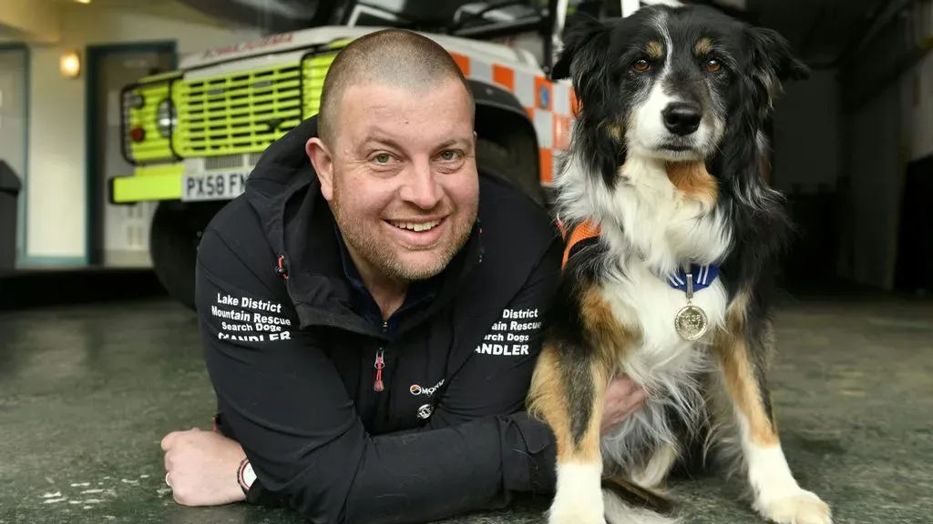 산악 구조대 훈련견 스카이